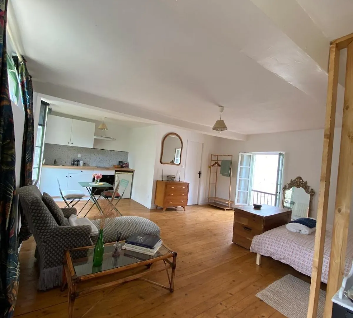 Appartement Joli Studio Dependance Lectoure Intra-Muros Frankrijk